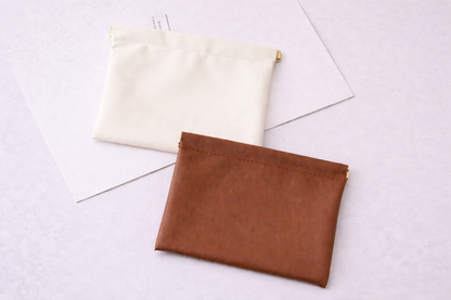 Auto-Closing Travel Storage