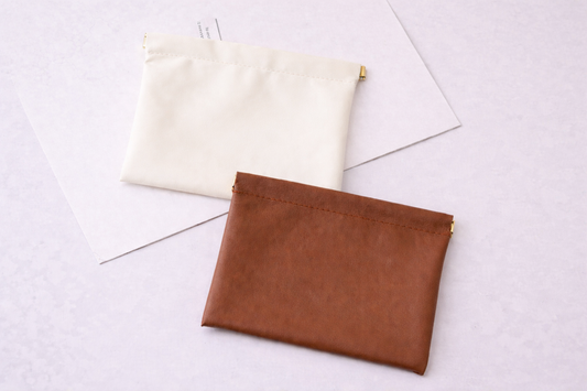 Auto-Closing Travel Storage